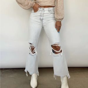 NWT Vervet Light Wash Crop Flare Denim, Size 30